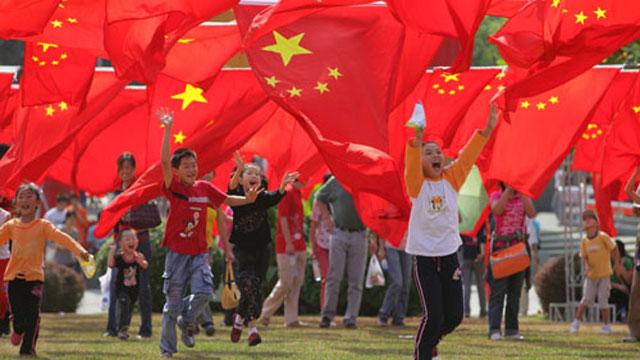 李佳琦被百雀羚“放了鸽子”，网友攻陷百雀羚官博，他的影响力怎么这么大？游戏画面